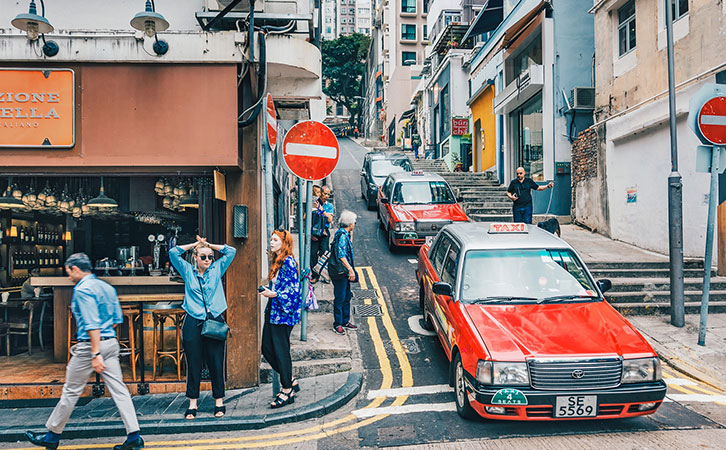 移居香港到底有多簡單？高中學(xué)歷也能申請！