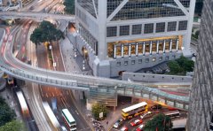 60歲中專學歷、無需創(chuàng)業(yè)，也能在短短37天內(nèi)收獲香港身份？